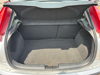 Used Ford Focus 2003 for sale - 79360114: Photo