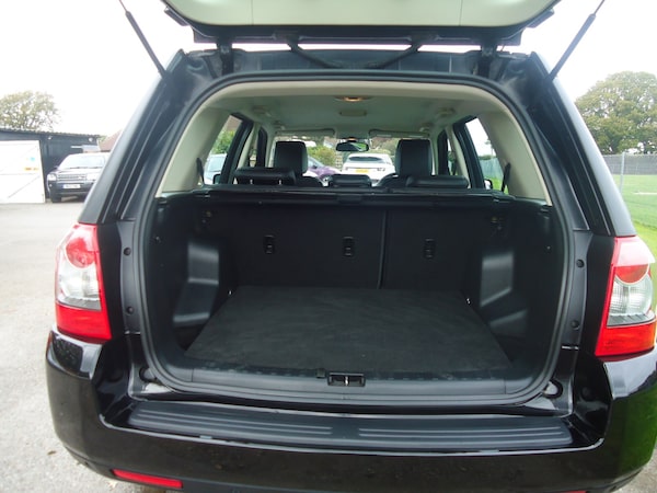 Used Land Rover Freelander 2 2010 for sale - 76314031: Photo 3