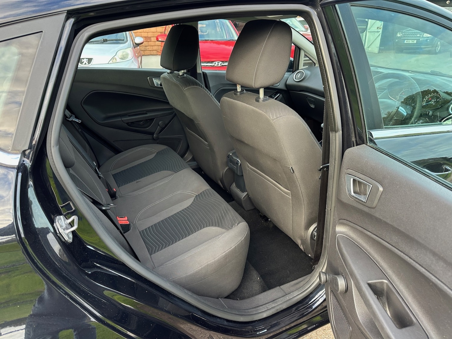 Used Ford Fiesta 2014 for sale - 76449363: Photo 7