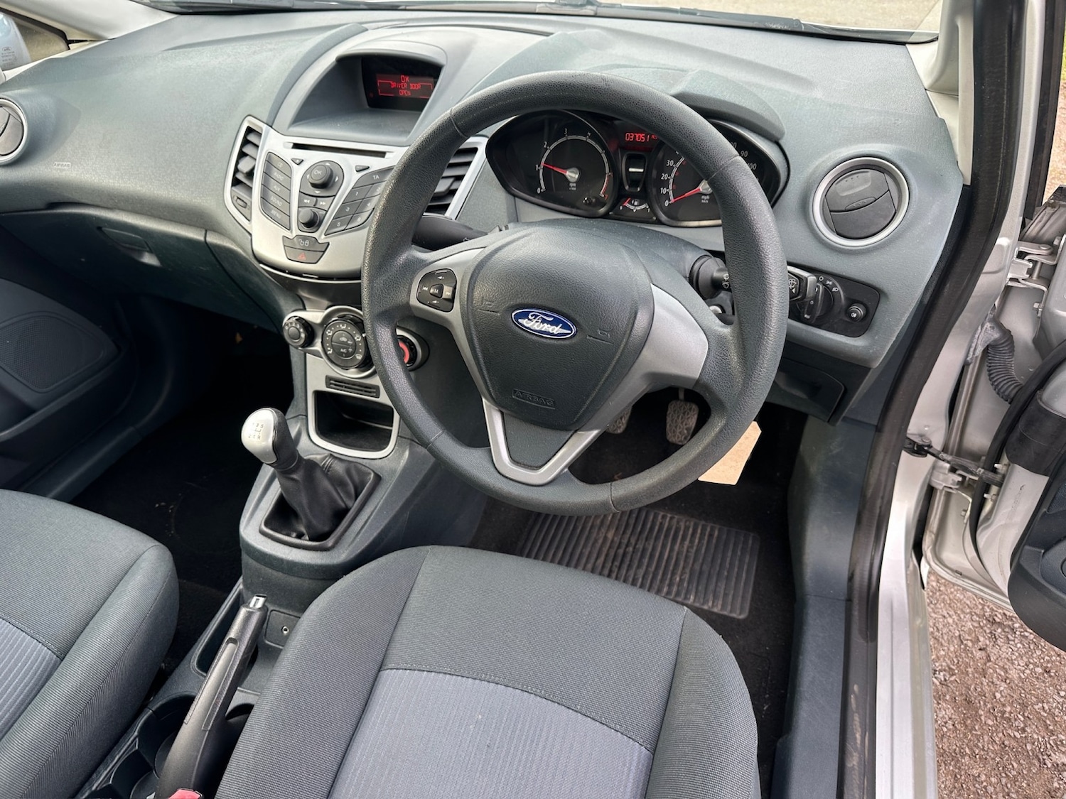 Used Ford Fiesta 2011 for sale - 77632440: Photo 8