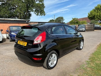 Used Ford Fiesta 2017 for sale - 79830390: Photo