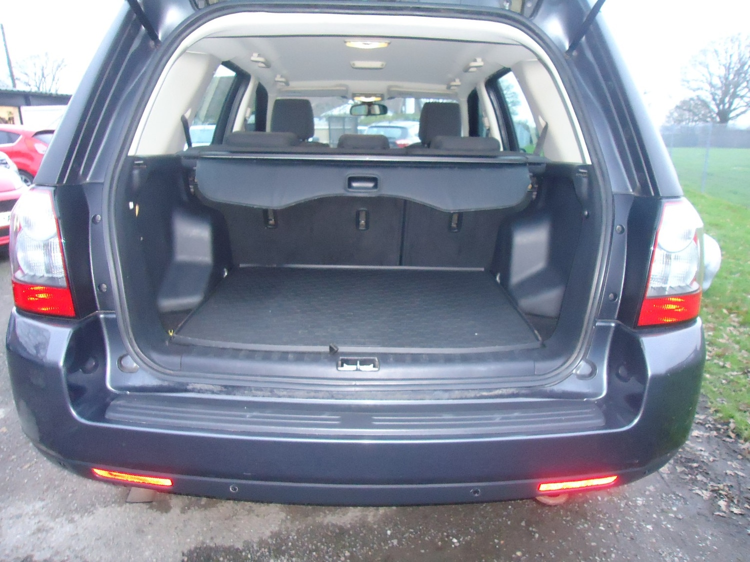 Used Land Rover Freelander 2011 for sale - 77049251: Photo 3