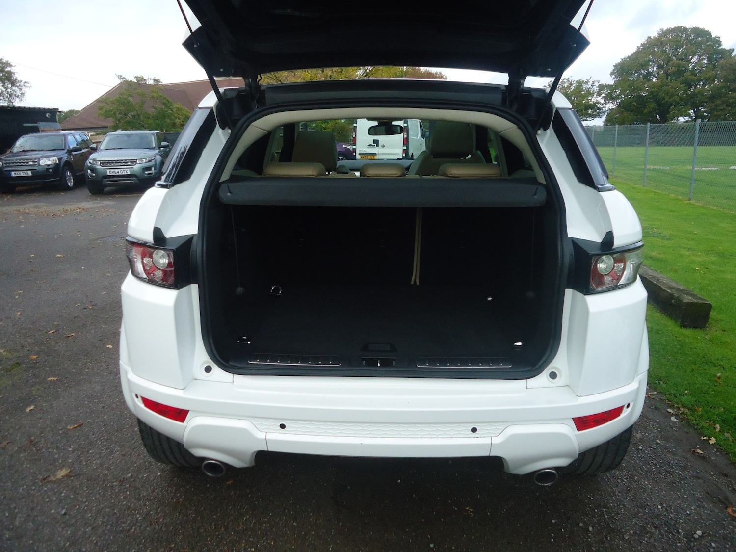 Used Land Rover Range Rover Evoque 2012 for sale - 76358156: Photo 3