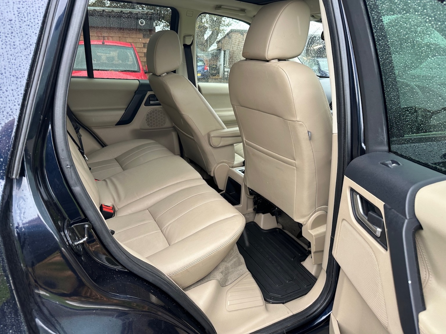 Used Land Rover Freelander 2 2011 for sale - 76407547: Photo 10