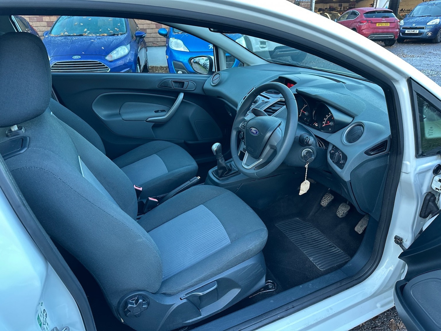 Used Ford Fiesta 2011 for sale - 76896990: Photo 7