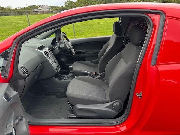 Used Vauxhall Corsa 2013 for sale - 75948259: Photo 6