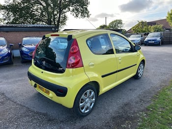 Used Peugeot 107 2010 for sale - 79625411: Photo