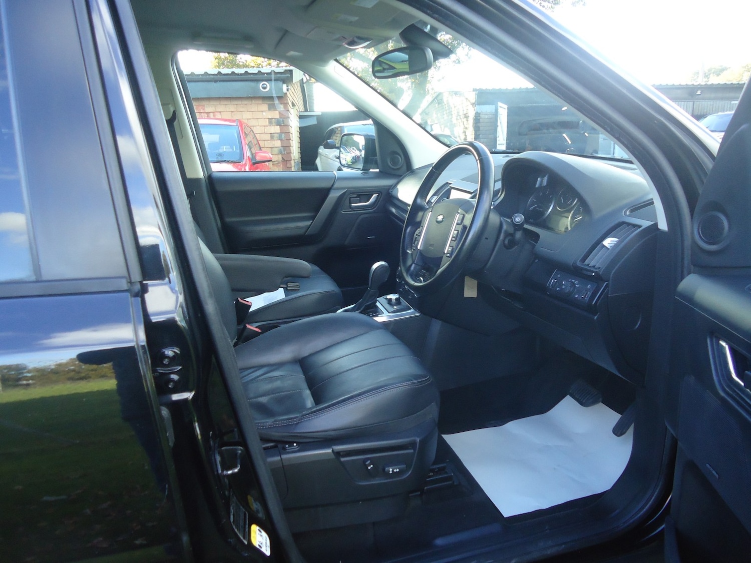 Used Land Rover Freelander 2 2012 for sale - 76376909: Photo 8