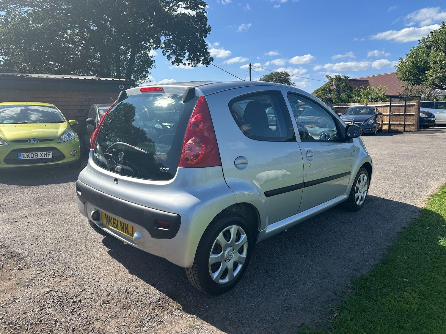 Used Peugeot 107 2011 for sale - 76794459: Photo 2