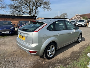 Used Ford Focus 2009 for sale - 77977067: Photo