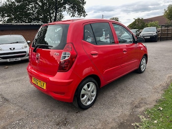 Used Hyundai i10 2012 for sale - 76246178: Photo