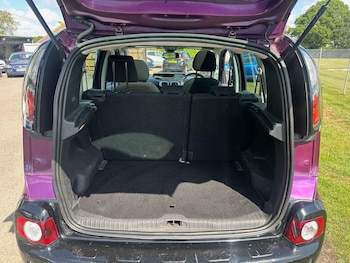 Used Citroen C3 Picasso 2016 for sale - 76246185: Photo 3