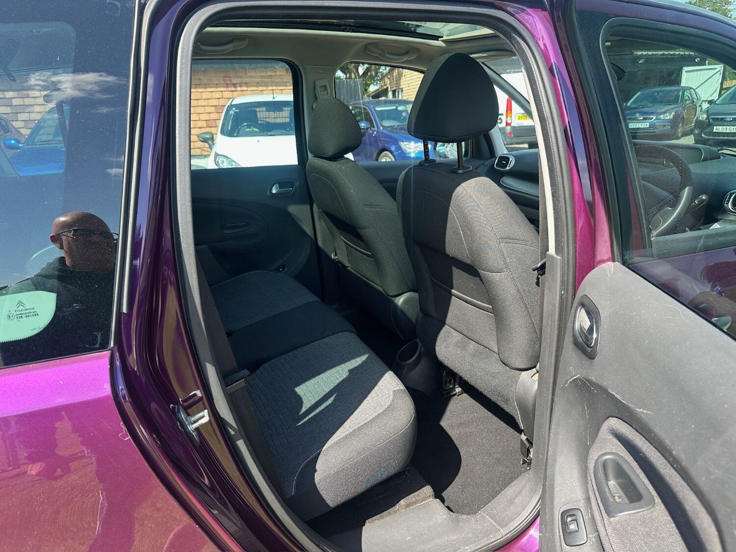 Used Citroen C3 Picasso 2016 for sale - 76246185: Photo 9