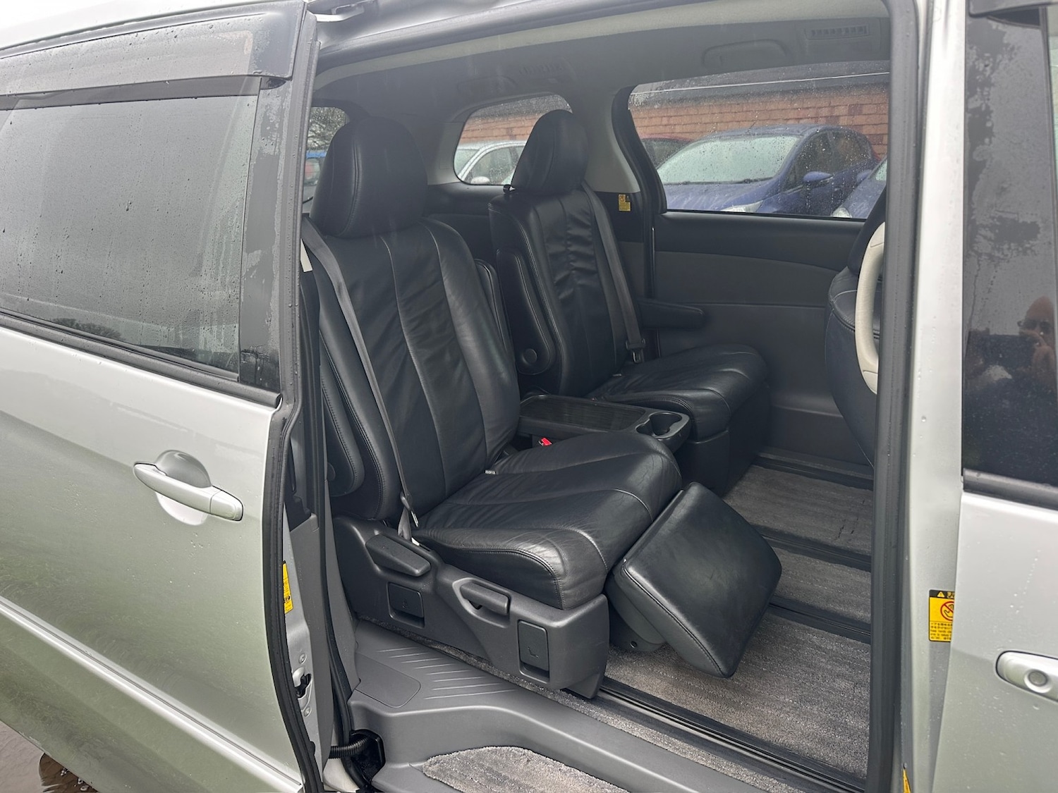 Used Toyota Estima 2025 for sale - 77749901: Photo 8