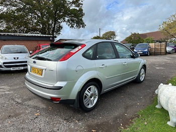 Used Ford Focus 2005 for sale - 76358201: Photo