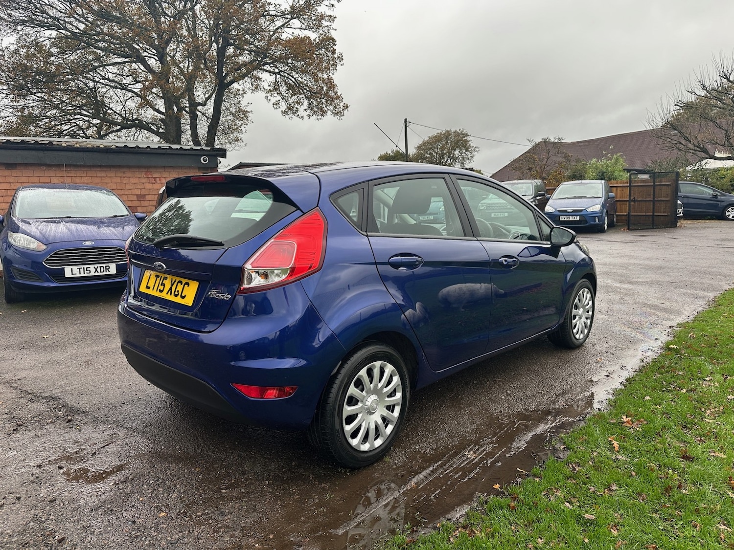 Used Ford Fiesta 2015 for sale - 76559959: Photo 2