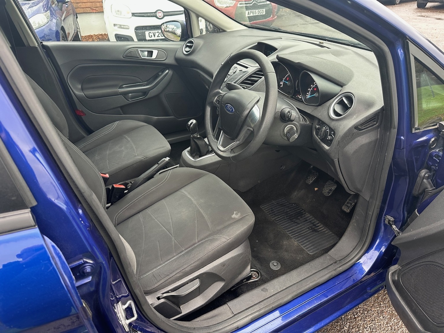 Used Ford Fiesta 2015 for sale - 76559959: Photo 9