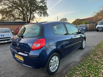 Used Renault Clio 2006 for sale - 76446024: Photo