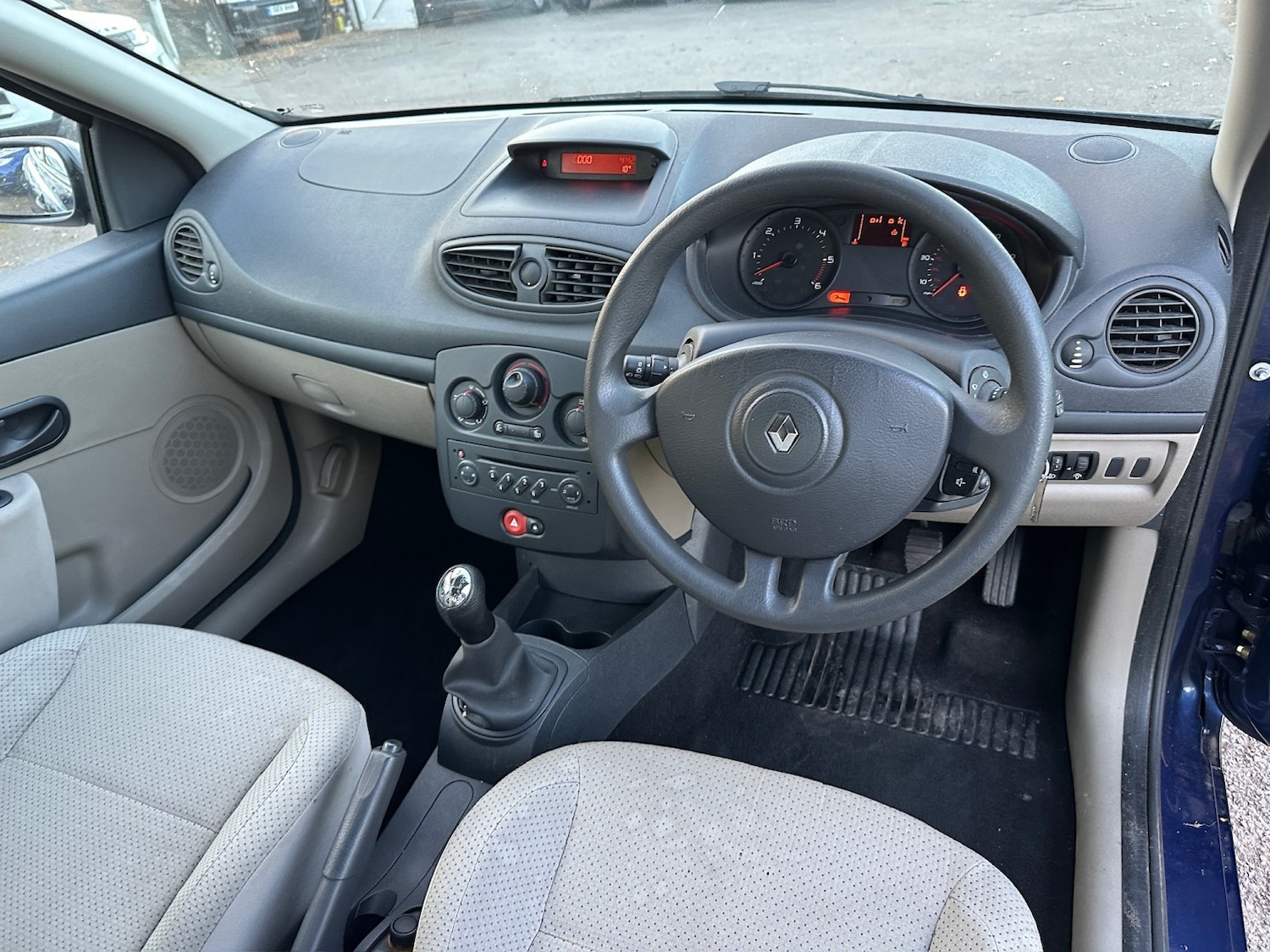 Used Renault Clio 2006 for sale - 76446024: Photo 6