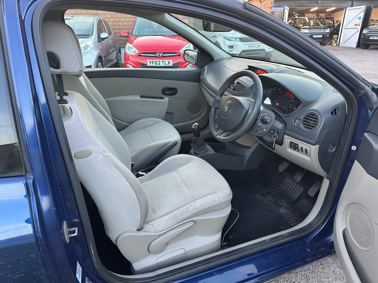 Used Renault Clio 2006 for sale - 76446024: Photo 7