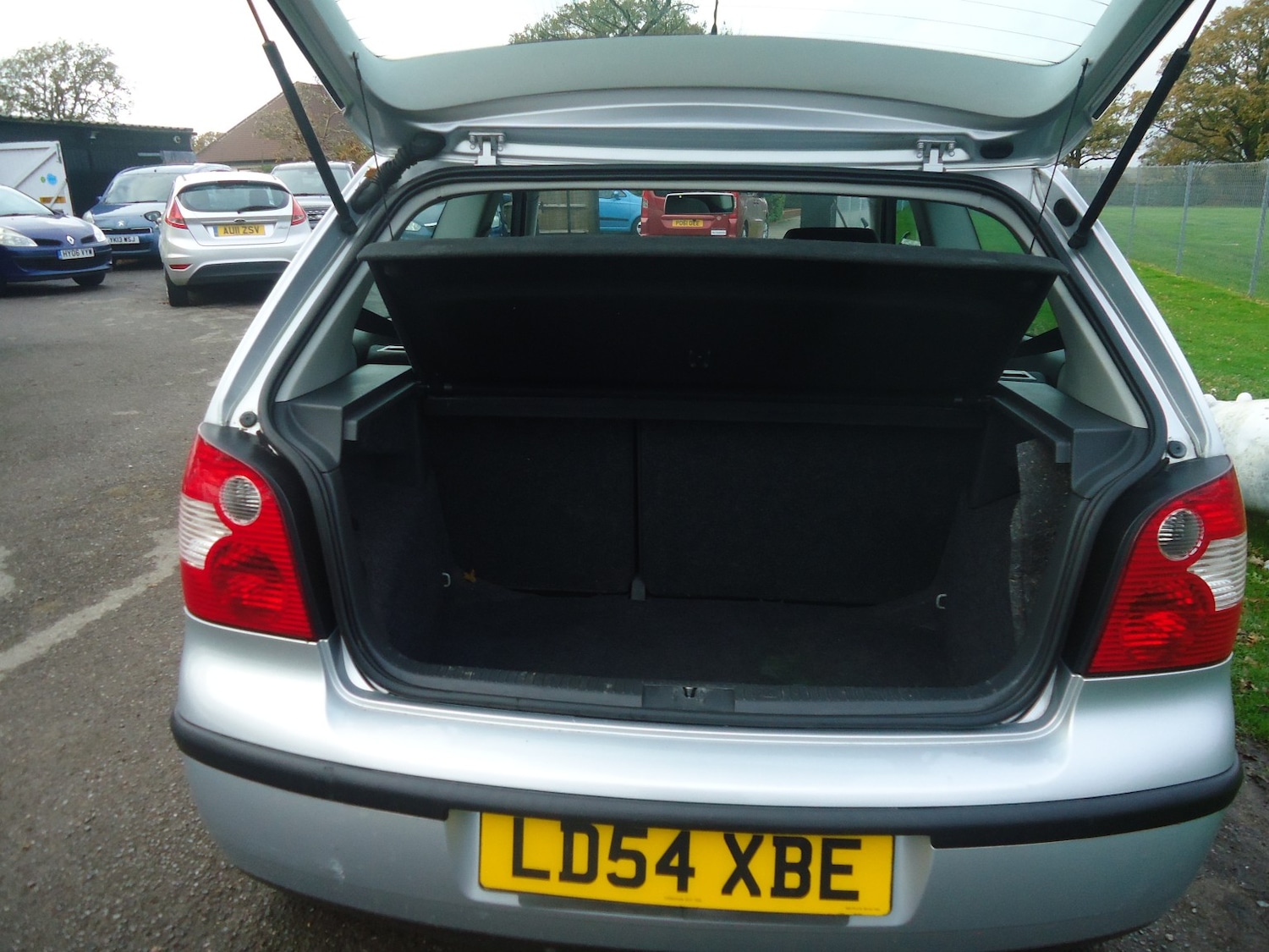 Used Volkswagen Polo 2004 for sale - 76560017: Photo 3