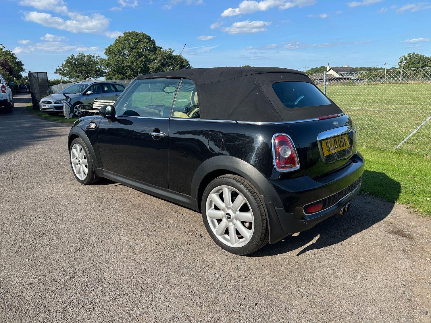 Used MINI Convertible 2010 for sale - 77464772: Photo 11