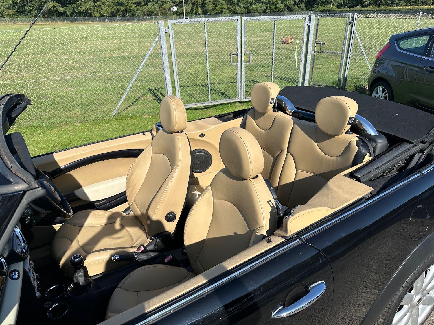 Used MINI Convertible 2010 for sale - 77464772: Photo 5