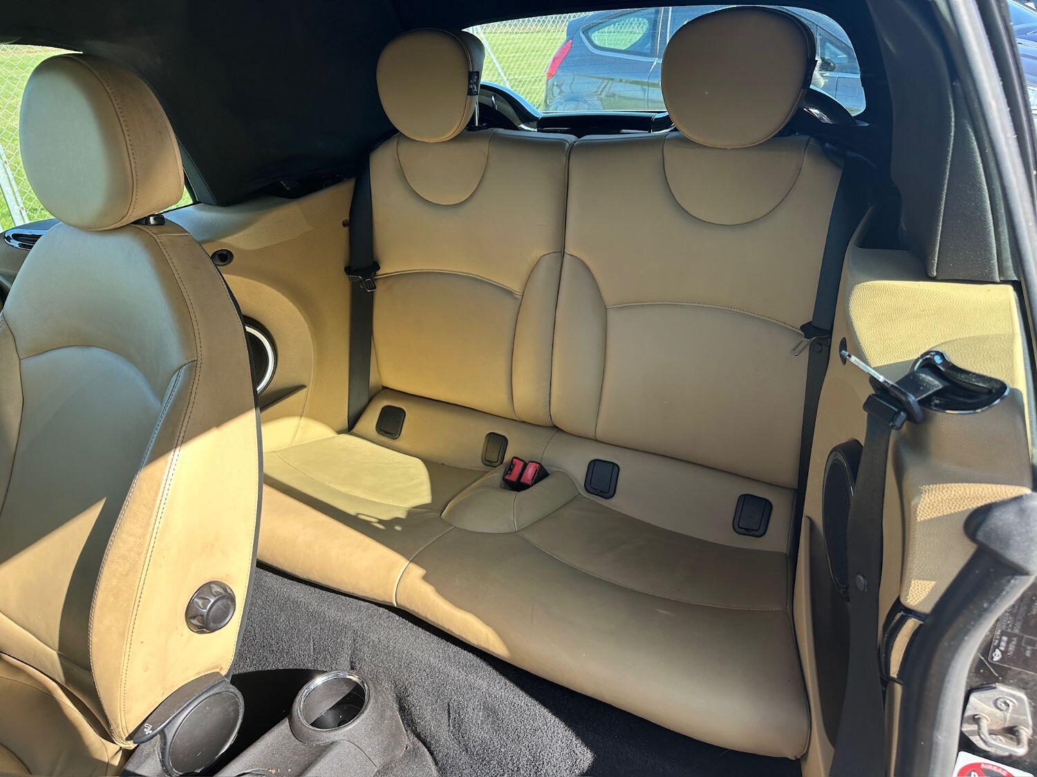 Used MINI Convertible 2010 for sale - 77464772: Photo 6