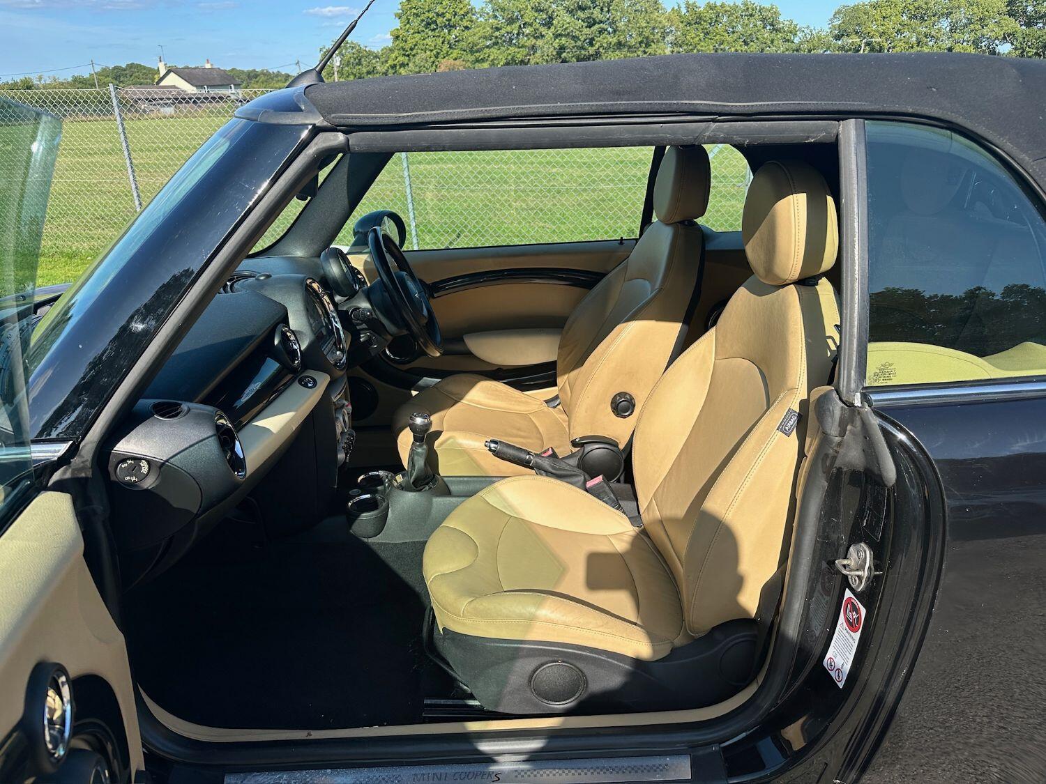 Used MINI Convertible 2010 for sale - 77464772: Photo 7