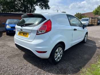 Used Ford Fiesta Van 2017 for sale - 74968905: Photo