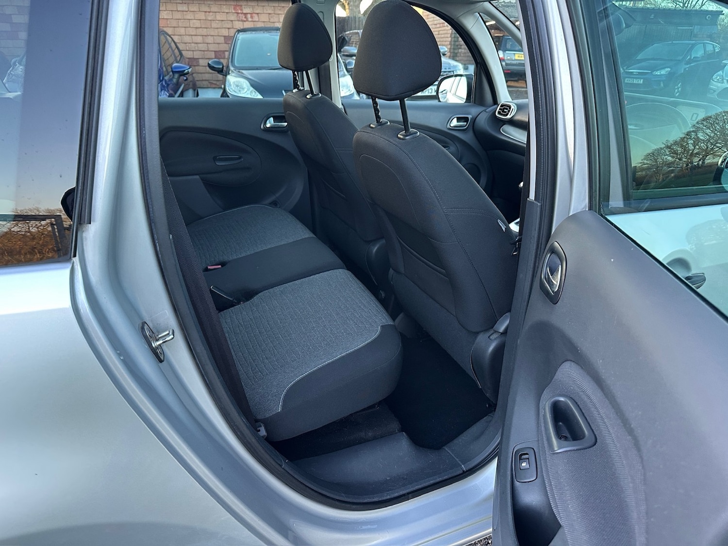 Used Citroen C3 Picasso 2016 for sale - 77028035: Photo 7