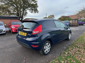 Used Ford Fiesta Van 2009 for sale - 76446022: Photo