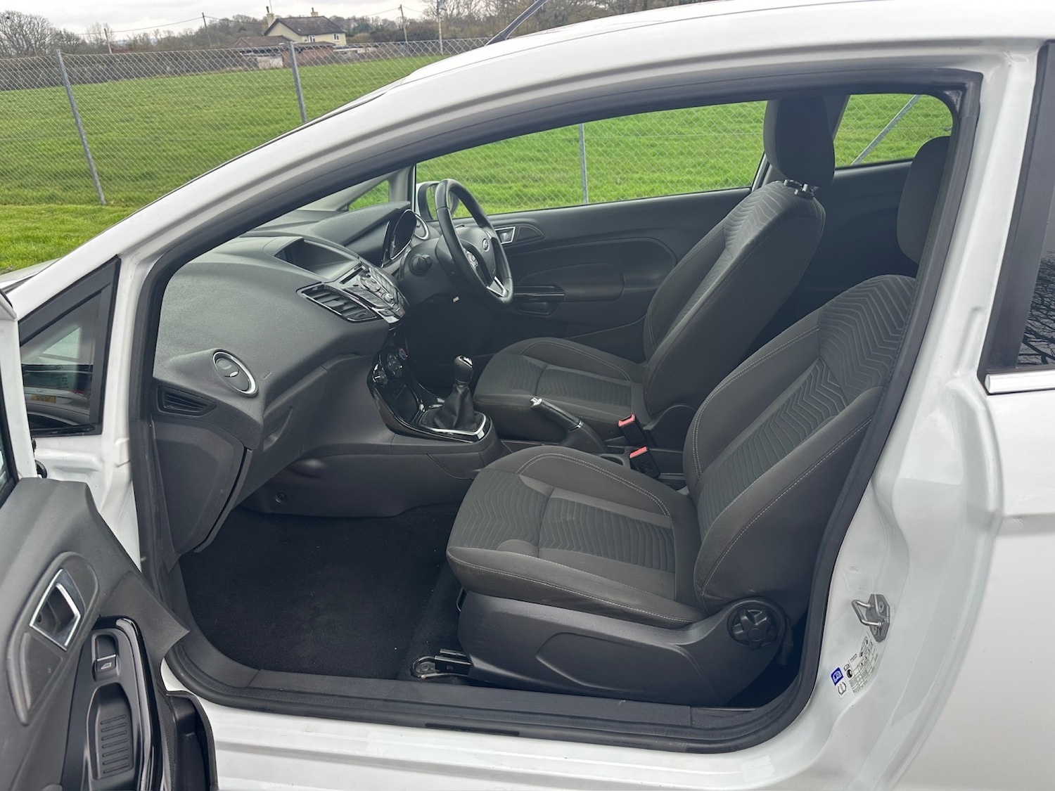 Used Ford Fiesta 2016 for sale - 77977096: Photo 6