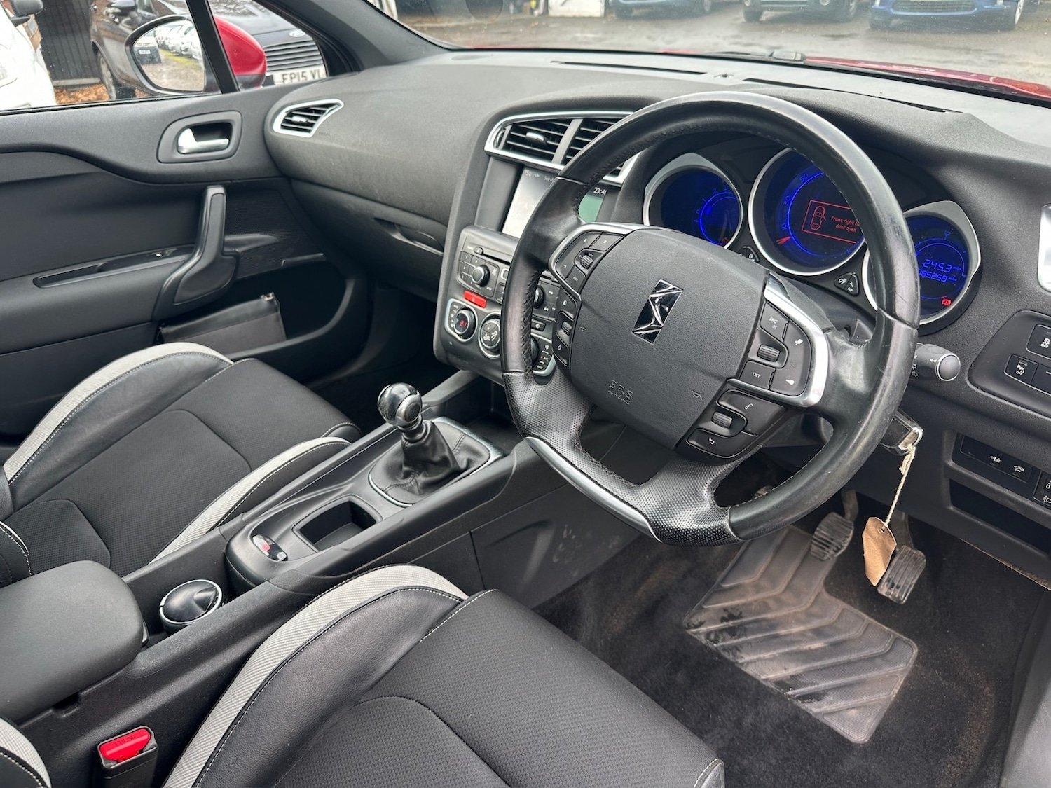 Used Citroen DS4 2015 for sale - 76521150: Photo 6