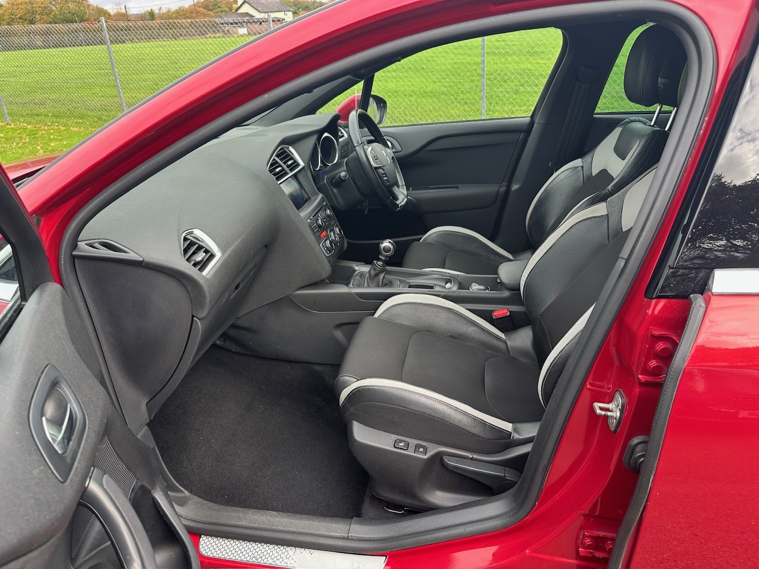 Used Citroen DS4 2015 for sale - 76521150: Photo 8