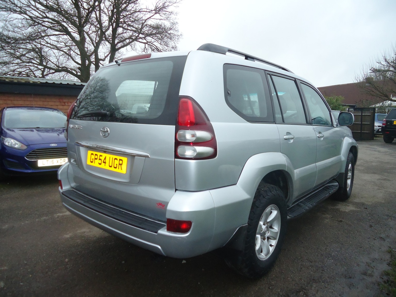 Used Toyota Land Cruiser 2004 for sale - 77536025: Photo 2