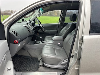 Used Toyota Hilux 2007 for sale - 76986826: Photo