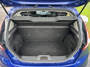 Used Ford Fiesta 2015 for sale - 76553946: Photo