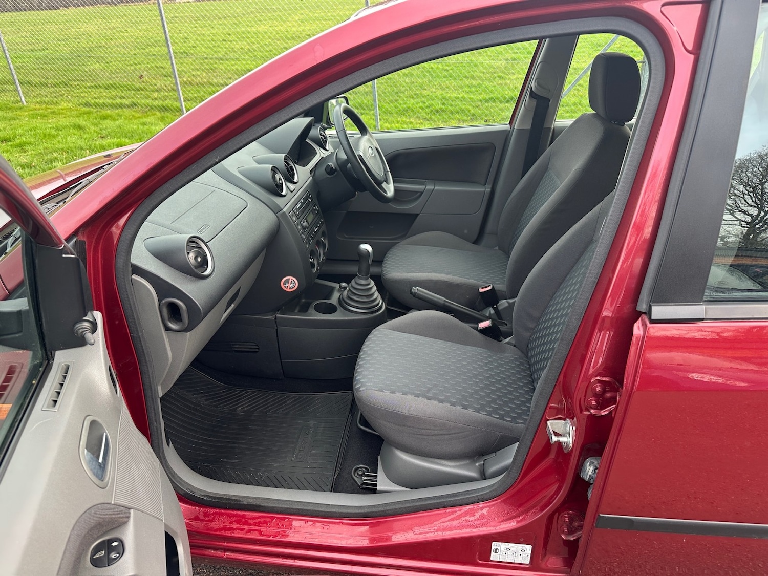 Used Ford Fiesta 2003 for sale - 77707162: Photo 6