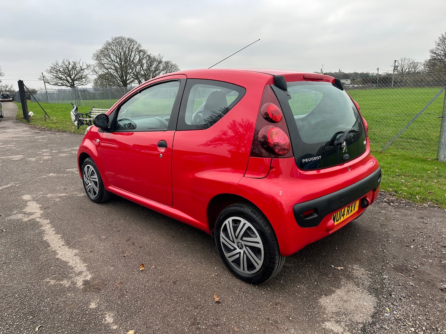 Used Peugeot 107 2014 for sale - 77107686: Photo 10