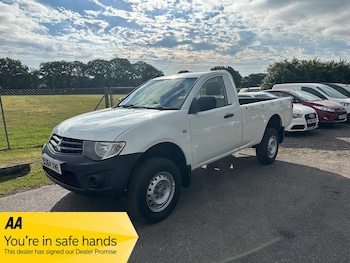 Mitsubishi - L200