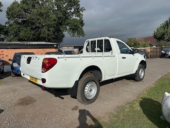 Used Mitsubishi L200 2014 for sale - 76174126: Photo 2