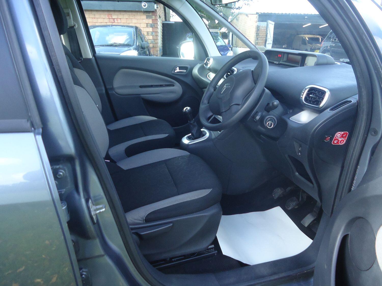 Used Citroen C3 Picasso 2011 for sale - 76186770: Photo 8