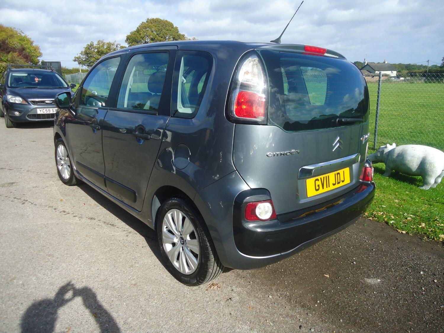Used Citroen C3 Picasso 2011 for sale - 76186770: Photo 9