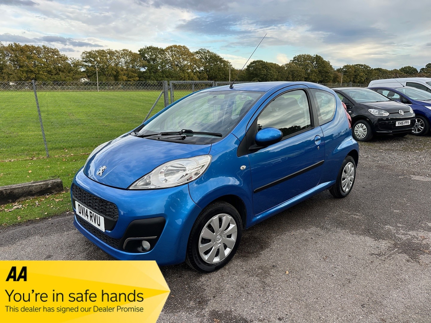 Used Peugeot 107 2014 for sale - 76376930: Photo 1