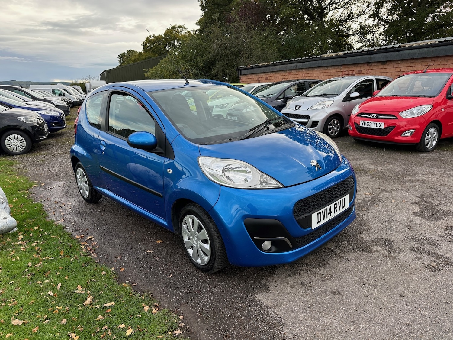 Used Peugeot 107 2014 for sale - 76376930: Photo 10