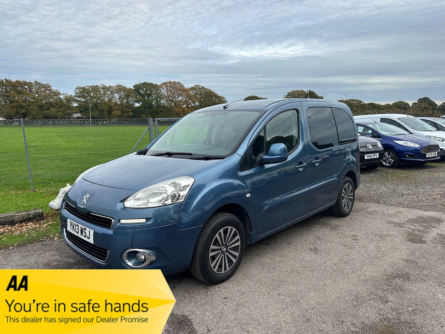 Used Peugeot Partner Tepee 2013 for sale - 76521129: Photo 1