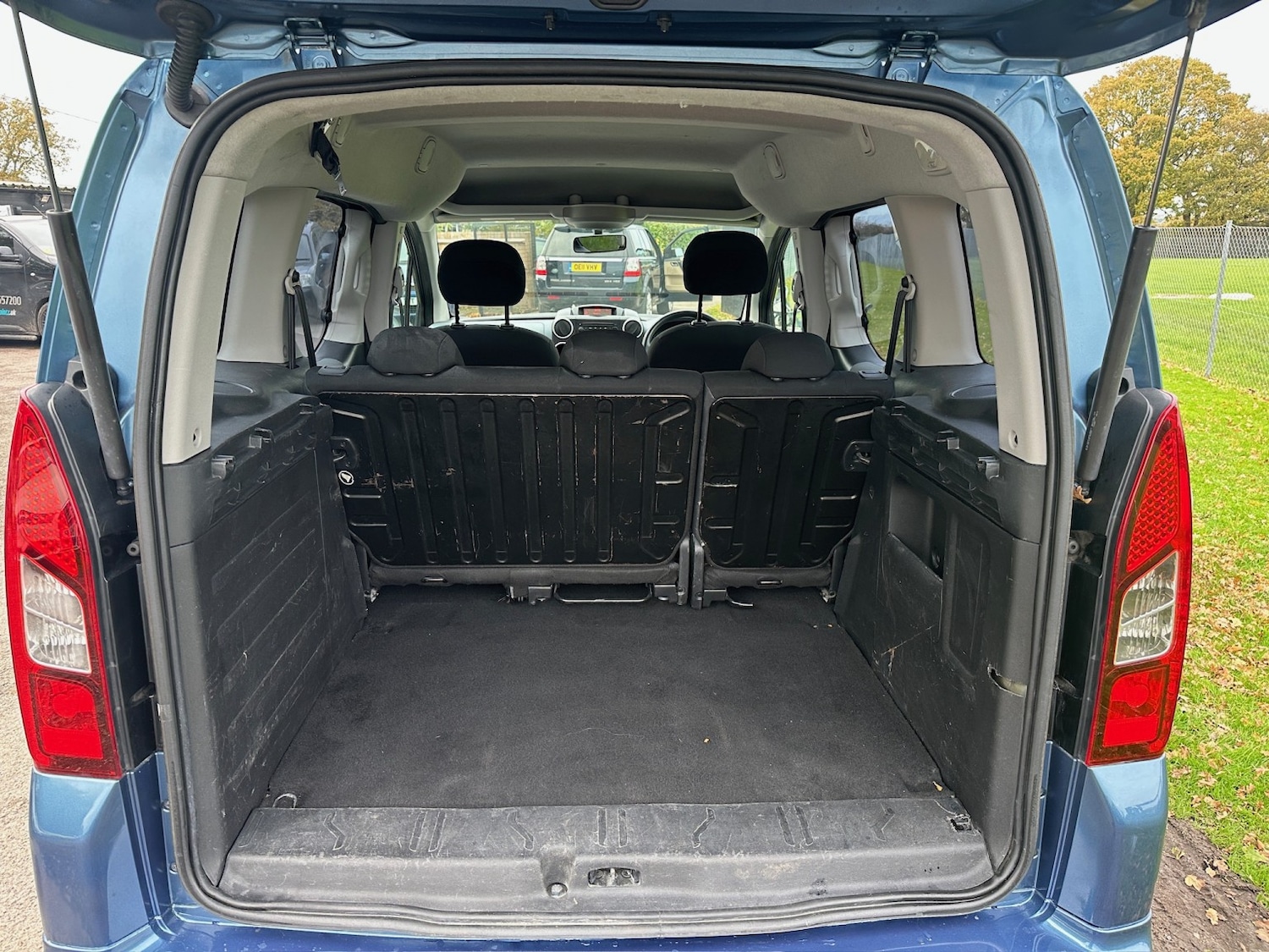 Used Peugeot Partner Tepee 2013 for sale - 76521129: Photo 3