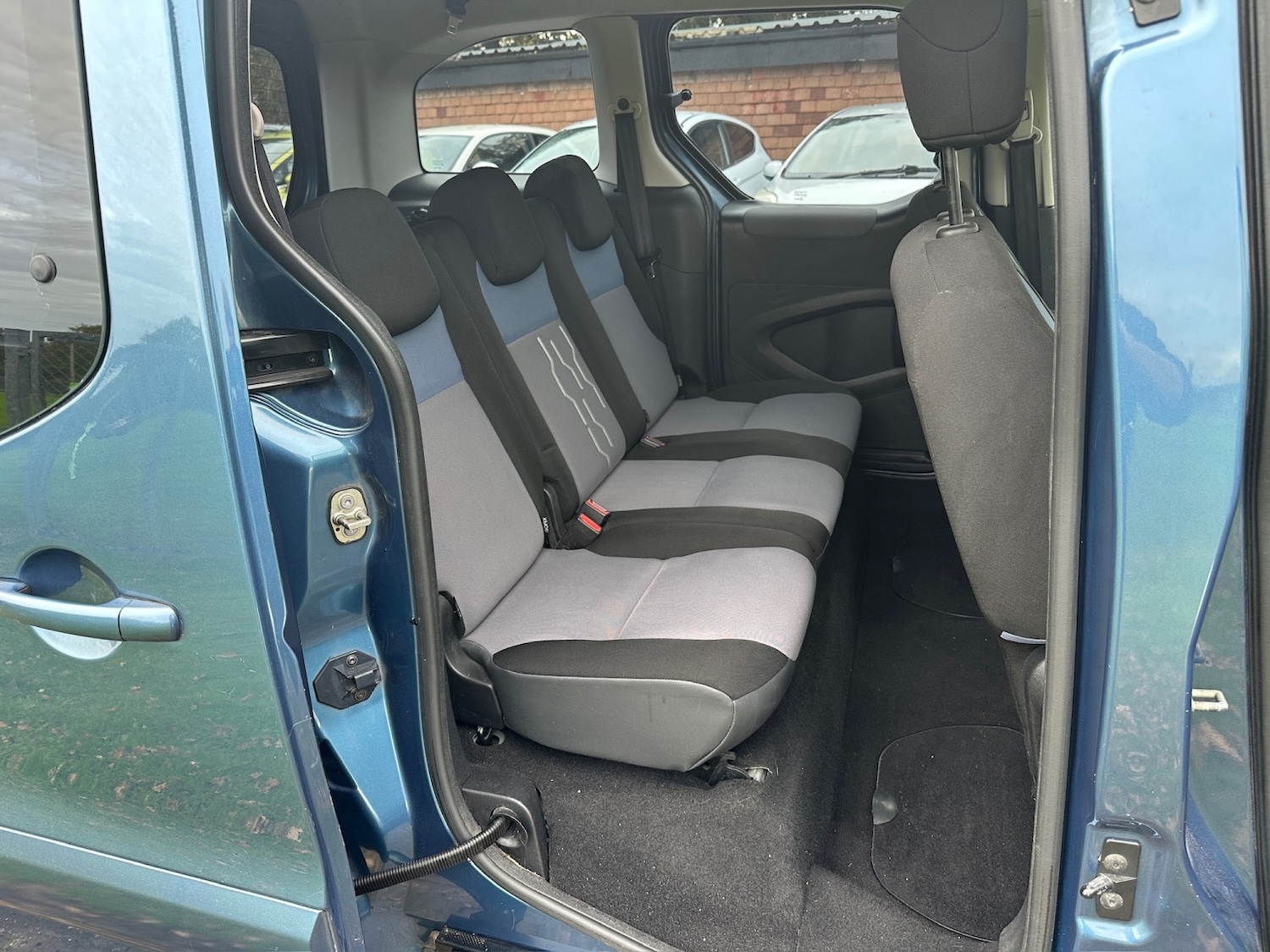 Used Peugeot Partner Tepee 2013 for sale - 76521129: Photo 7