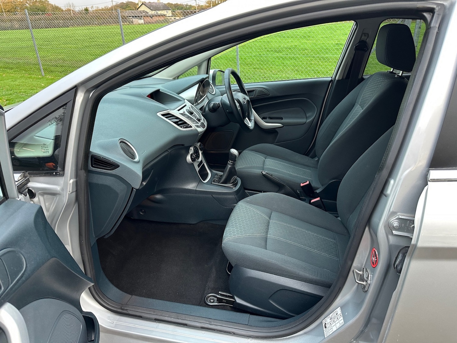 Used Ford Fiesta 2010 for sale - 76596537: Photo 5